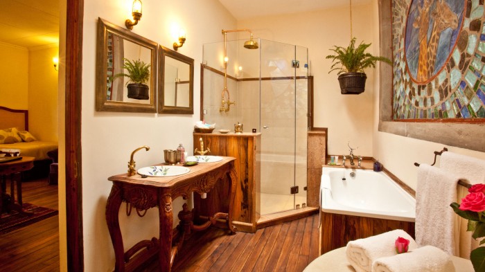 1397037249_GM_Kelly-Bathroom(1)