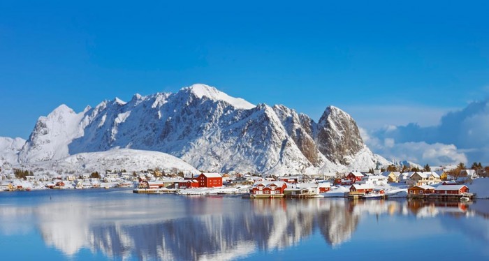fishing_village_lofoten_islands_norway_20120117